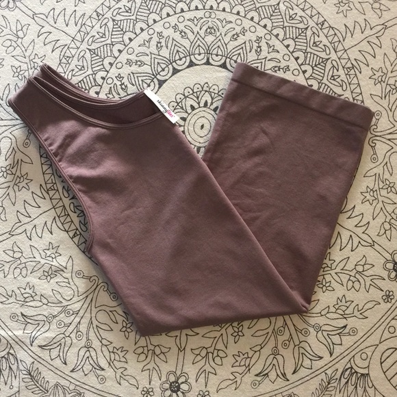 NWOT Taupe skinnytees Scoop-Neck Layering Tank, OS - Picture 5 of 5